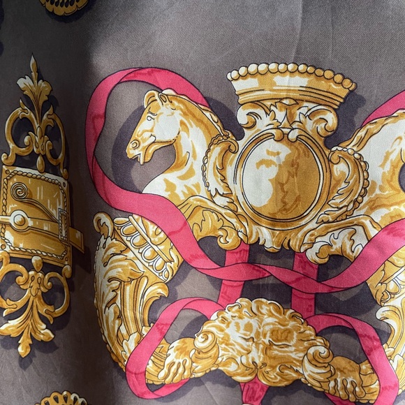 Authentic Hermès Ferronnerie Silk Dcarf. - Picture 6 of 16